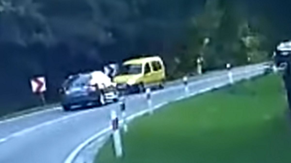 Kierowca toyoty znacznie poszerzył tor jazdy