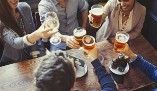 Kiedy przestać pić alkohol? Podali konkretny wiek
