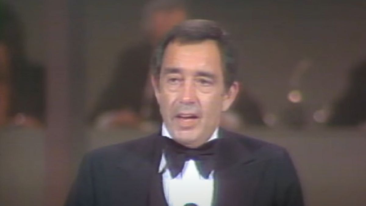 Marvin J. Homsky podczas ceremonii wręczenia nagród Emmy w 1978 r.