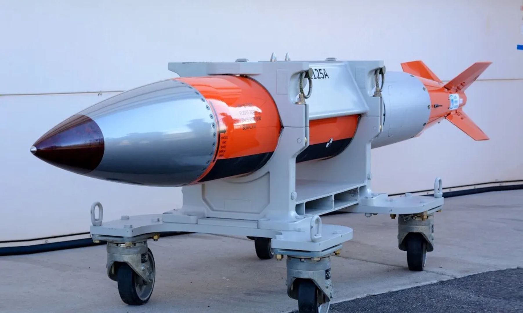 Bomba B61 