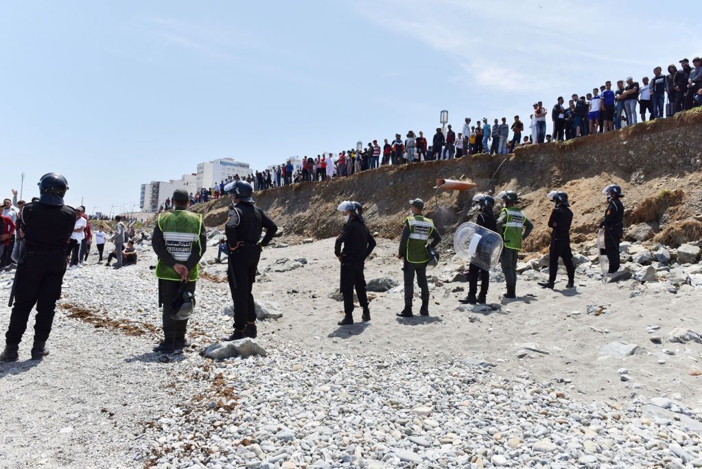 Ceuta. Fala imigrantów z Maroka zalewa hiszpańskie miasto