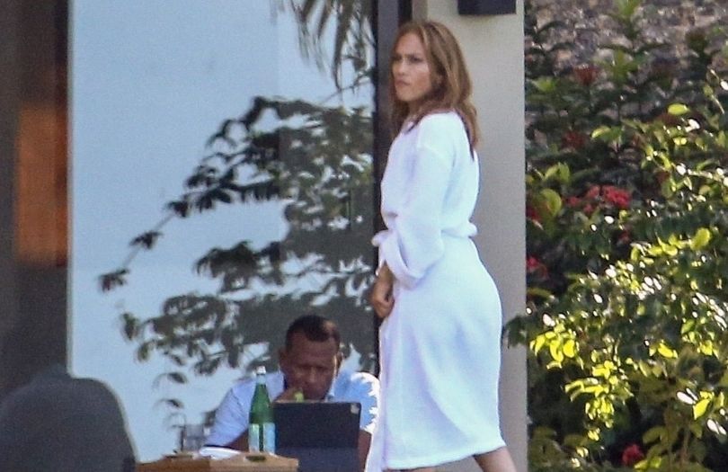 Jennifer Lopez i Alex Rodriguez walczą o związek na Dominikanie