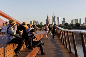 Jak wyemigrować do Polski. Brytyjska gazeta podaje przepis