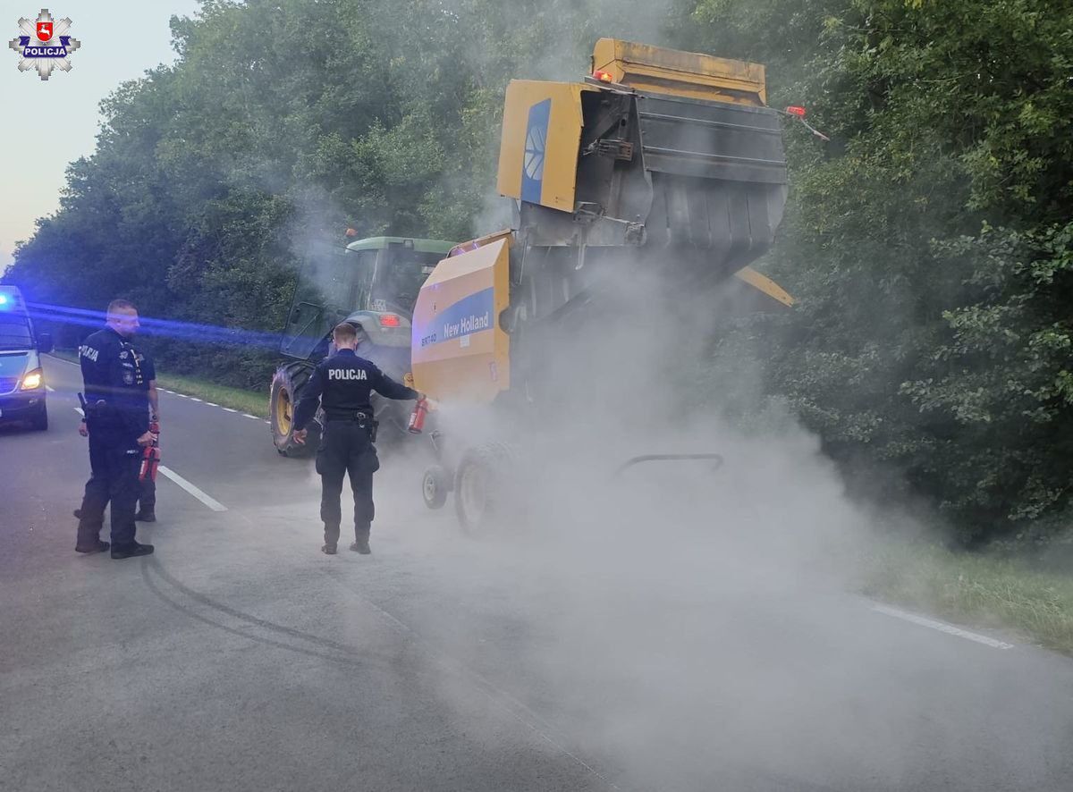 Policjanci z Lublina uratowali maszynę rolniczą przed spaleniem