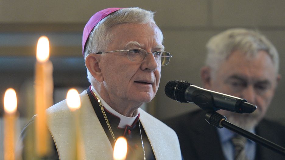 Abp. Marek Jędraszewski i "tęczowa zaraza". Jest decyzja sądu