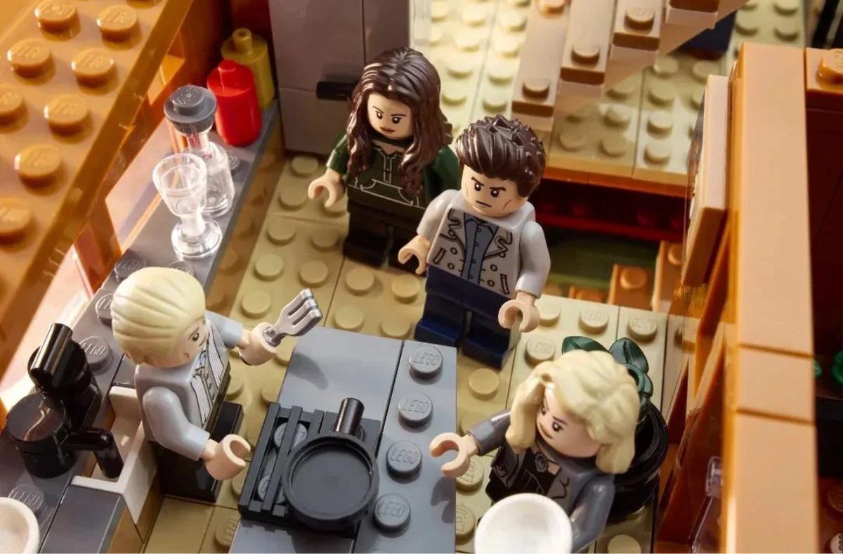 LEGO from "Twilight" officially coming in February! The Cullen house looks
