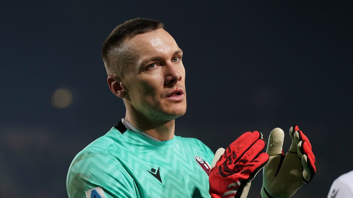 Łukasz Skorupski musiał zejść z boiska