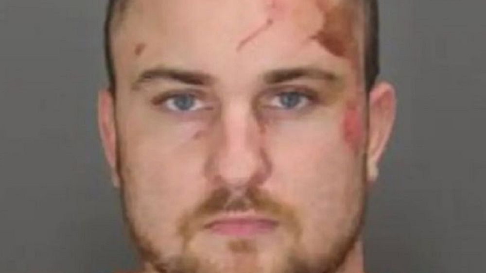 29-latek zaatakował matkę i ojczyma