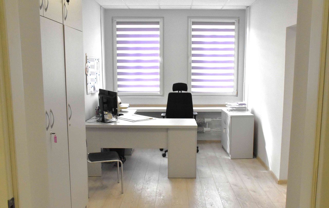 Znikają po cichu. Pokolenie X wypychane z rynku pracy