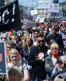 Frankowicze mają dość. Kolejna manifestacja przeszła ulicami Warszawy