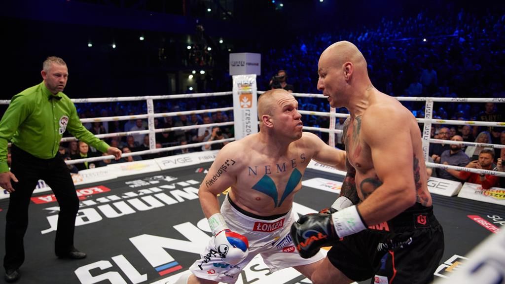 Zdjęcie okładkowe artykułu: Materiały prasowe / Piotr Duszczyk/boxingphotos.pl / Łukasz Różański (z lewej) nokautuje Artura Szpilkę