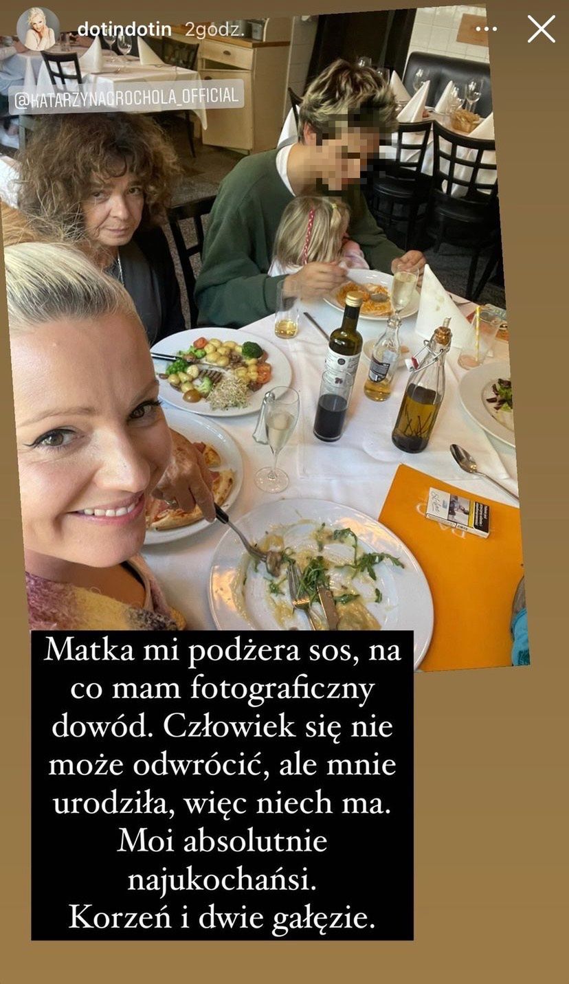 Dorota Szelągowska POKAZUJE DZIECI i mamę pałaszujących w restauracji