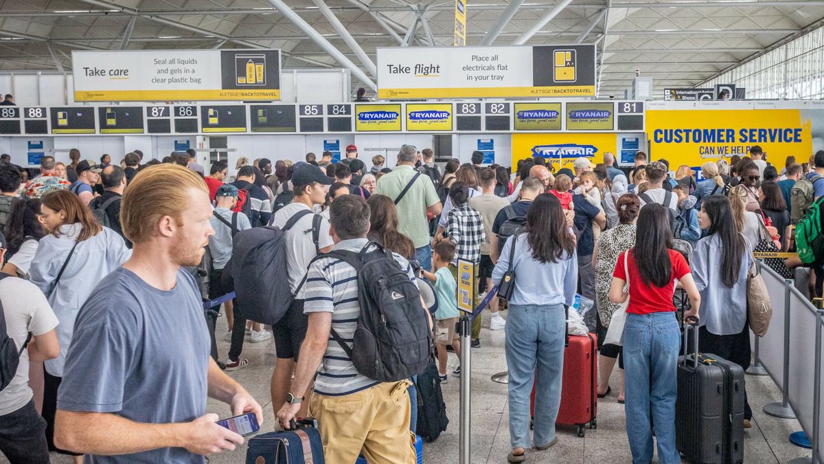 Na zdjęciu lotnisko Stansted pod Londynem