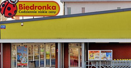 Kupujesz pieczywo w Biedronce? Musisz poznać tę ukrytą funkcję