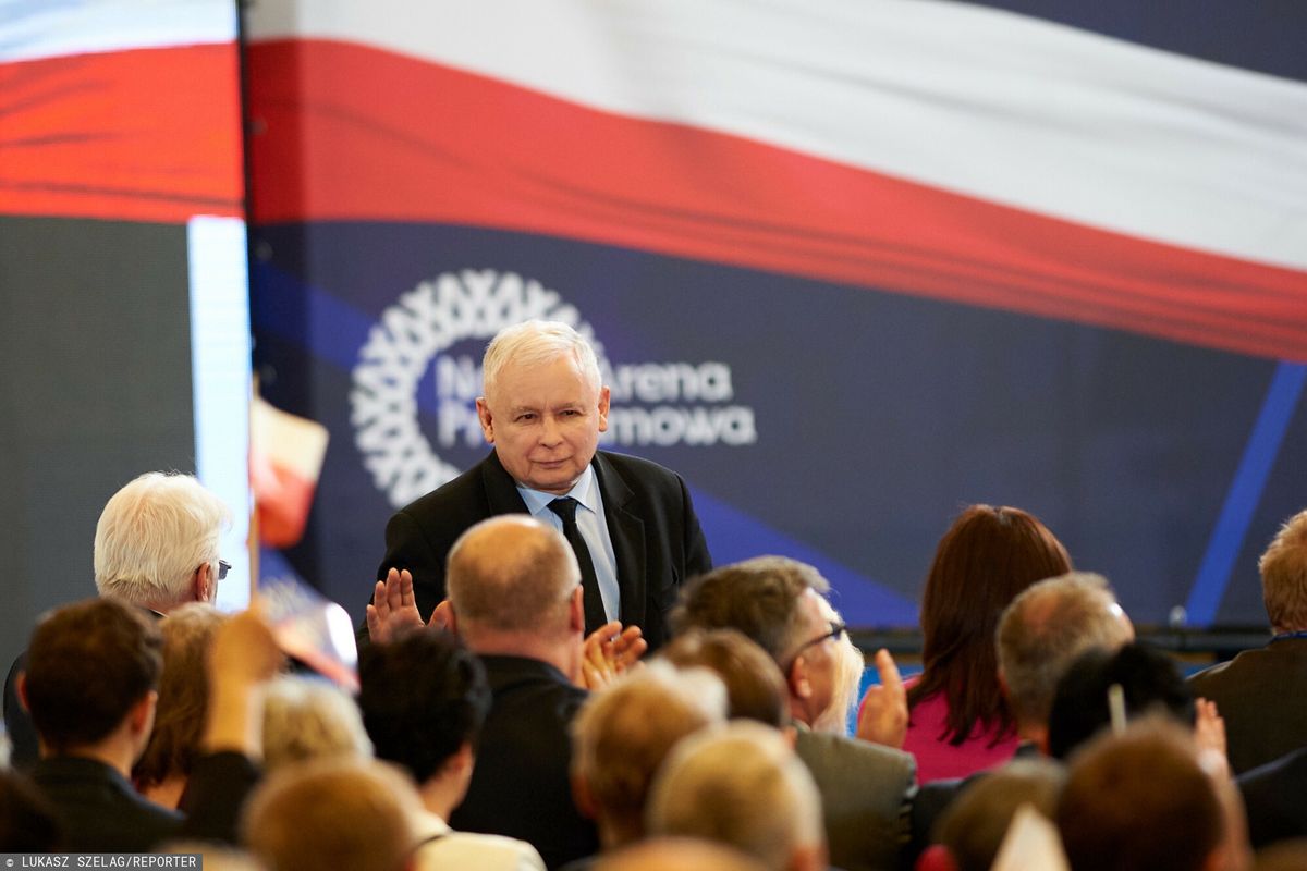 Jarosław Kaczyński zatwierdza listy z władzami partii