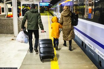 Zezwolenie na pobyt w Polsce. Urząd ujawnia nowe dane ws. cudzoziemców