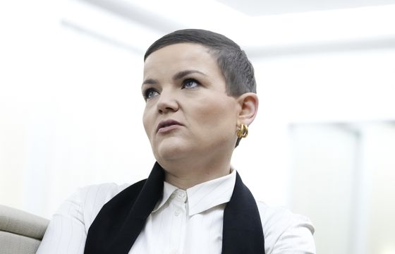 Minister kultury dostała pytanie o to, kto wykreślił zakaz prasy samorządowej. "Nie było zgody politycznej"