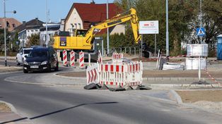 Uwaga kierowcy. W nocy wystąpią czasowe utrudnienia w ruchu na osiedlu Rokosowo w Koszalinie