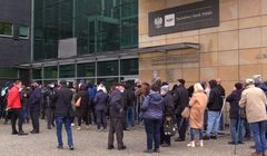 W całym kraju kolejki po banknot z Kaczyńskim