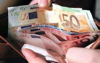 Polka na banknocie euro? Decyzja zapadnie w tym roku