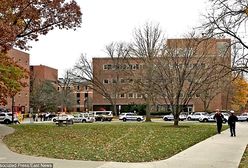 Atak nożownika na terenie kampusu uniwersytetu w Ohio