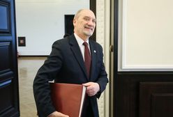 Antoni Macierewicz przyznał Bartłomiejowi Misiewiczowi ponad 4 tys. dodatku