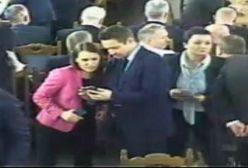 Sejm ujawnił nagranie z Sali Kolumnowej. Opozycji nie wpuszczono na posiedzenie? Na filmiku widać co innego