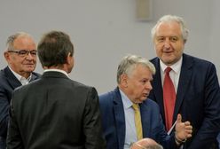 Eksperci o wręczeniu medalu senackiego prof. Rzeplińskiemu: niedźwiedzia przysługa Borusewicza