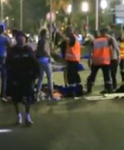 Zamach w Nicei. Amatorskie nagranie skutków ataku terrorystycznego