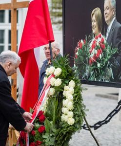 Upamiętnią gen. Andrzeja Błasika oraz Lecha i Marię Kaczyńskich w Krzesinach