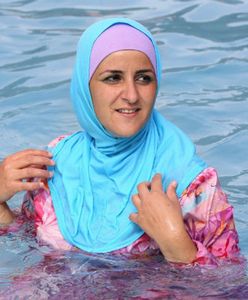 "Dzień burkini" we francuskim aquaparku budzi kontrowersje