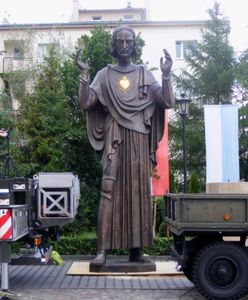 Przywiezienie do Poznania figury Jezusa kosztowało Ministerstwo Obrony Narodowej 43 tys. zł