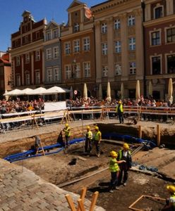 Archeolodzy odkryli, że na Starym Rynku w Poznaniu 500 lat temu działał zakład szewski