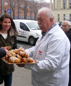 Dlaczego poznaniacy 11 listopada zajadają się rogalami świętomarcińskimi?