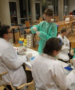 Noc Naukowców w Poznaniu - coś dla miłośników chemii, fizyki i... krzyków