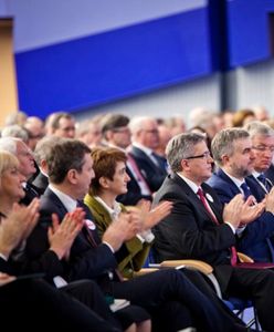 Podczas kongresu z udziałem prezydenta policjanci mieli... ukraść noże