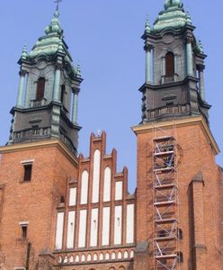 Wiatr uszkodził wieże Katedry Poznańskiej