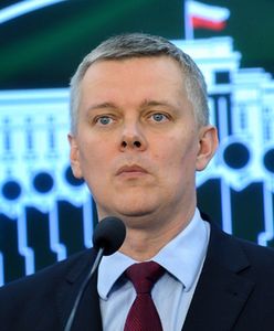 Bartłomiej Misiewicz wzywa generałów "na dywanik"? Tomasz Siemoniak odsłania kulisy MON