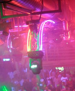 Wejście do klubu nocnego w Sopocie - od 21. roku życia