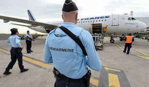 Francja walczy z terroryzmem wśród własnych obywateli. Nowy, radykalny pomysł prawicy