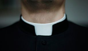 Ks. Adrian oskarżył o gwałt. Sam również miał demoralizować młodzież