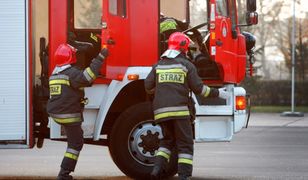 Mieszkaniec Piły po kłótni z żoną dźgnął się nożem i podpalił mieszkanie