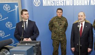 Bartłomiej Misiewicz bawił się w klubie w Białymstoku: chcesz być ministrem obrony terytorialnej?