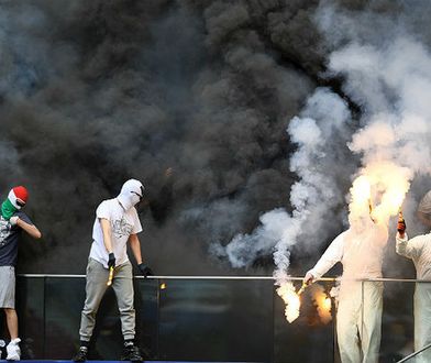 Paweł Demirski pobity w Warszawie. Sławomir Sierakowski: Polska kibolska, czyli do przodu biało-biali