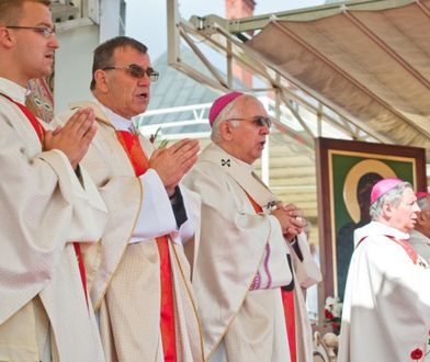 Jakub Majmurek: ostatnia szarża Episkopatu