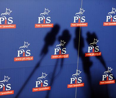 Biuro PiS w Szczecinie oblano farbą