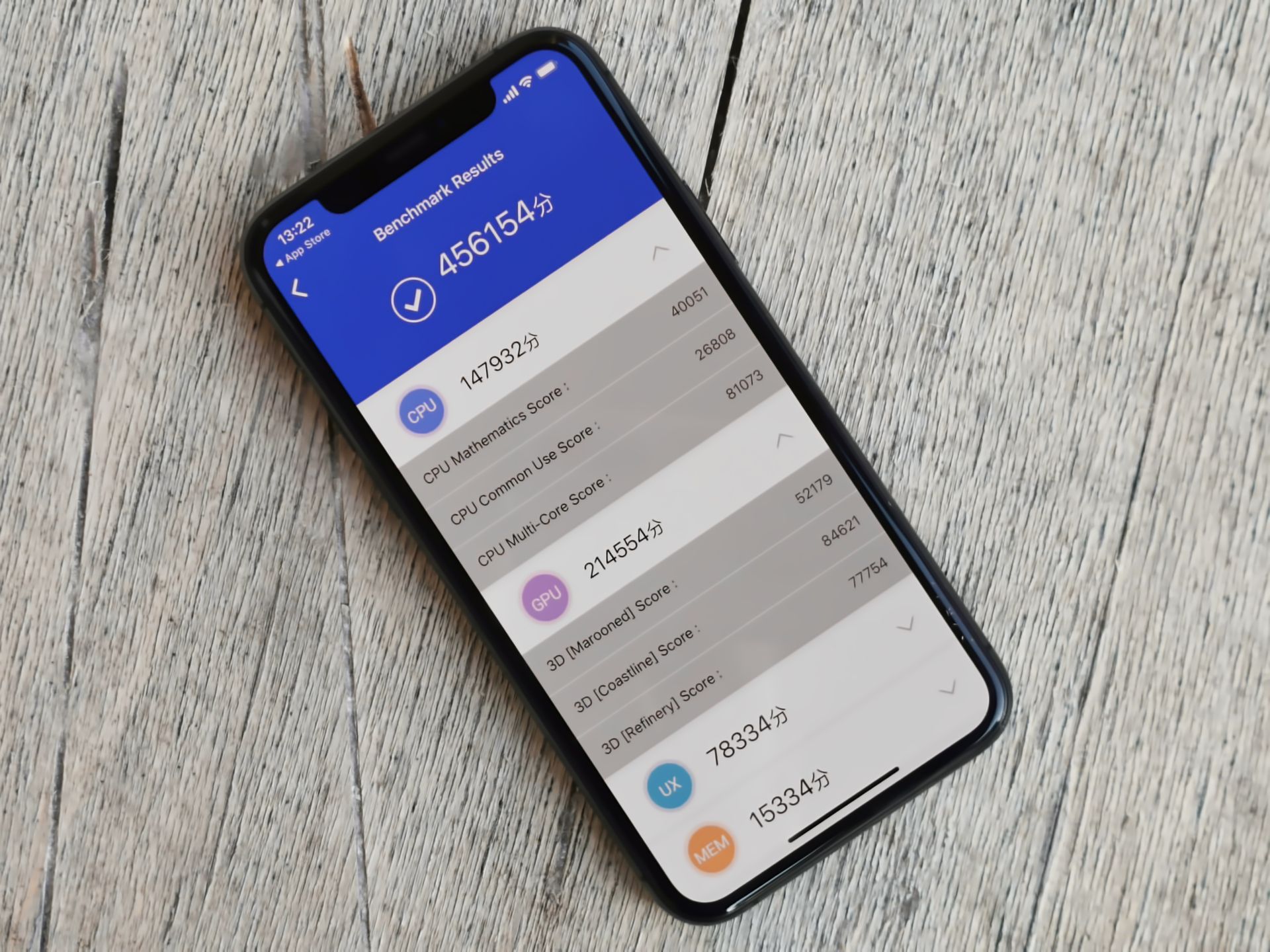 iPhone 11 Pro to pierwszy iPhone od lat, który dzielnie znosi starcie z konkurencją [TEST] 8