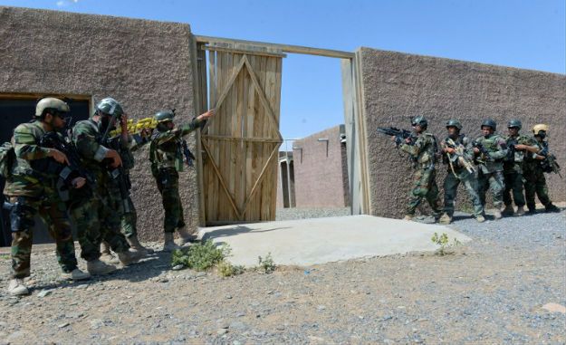 Afganistan: dwaj żołnierze zabili co najmniej dwunastu kolegów