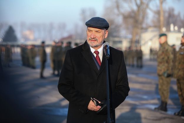 Burza wokół Bartłomieja Misiewicza. Macierewicz przekroczył granicę? "Skandal, paranoja"