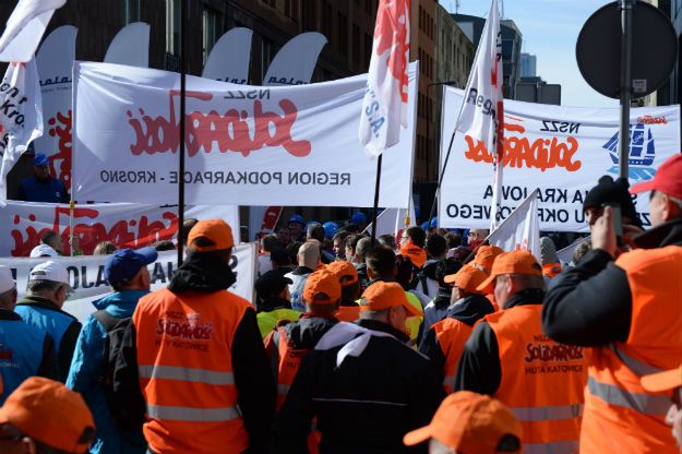"Solidarność" jednak zorganizuje manifestację w Warszawie? Rzecznik "S": zobaczymy, co będzie działo się na posiedzeniu Sejmu